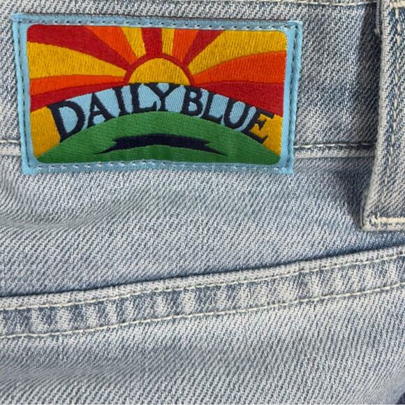 Daily Blue By AG Hype Straight Leg Jeans High Rise Distressed Dust Size 25 NEW - Picture 13 of 15